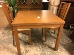 Matbord + 2st stolar